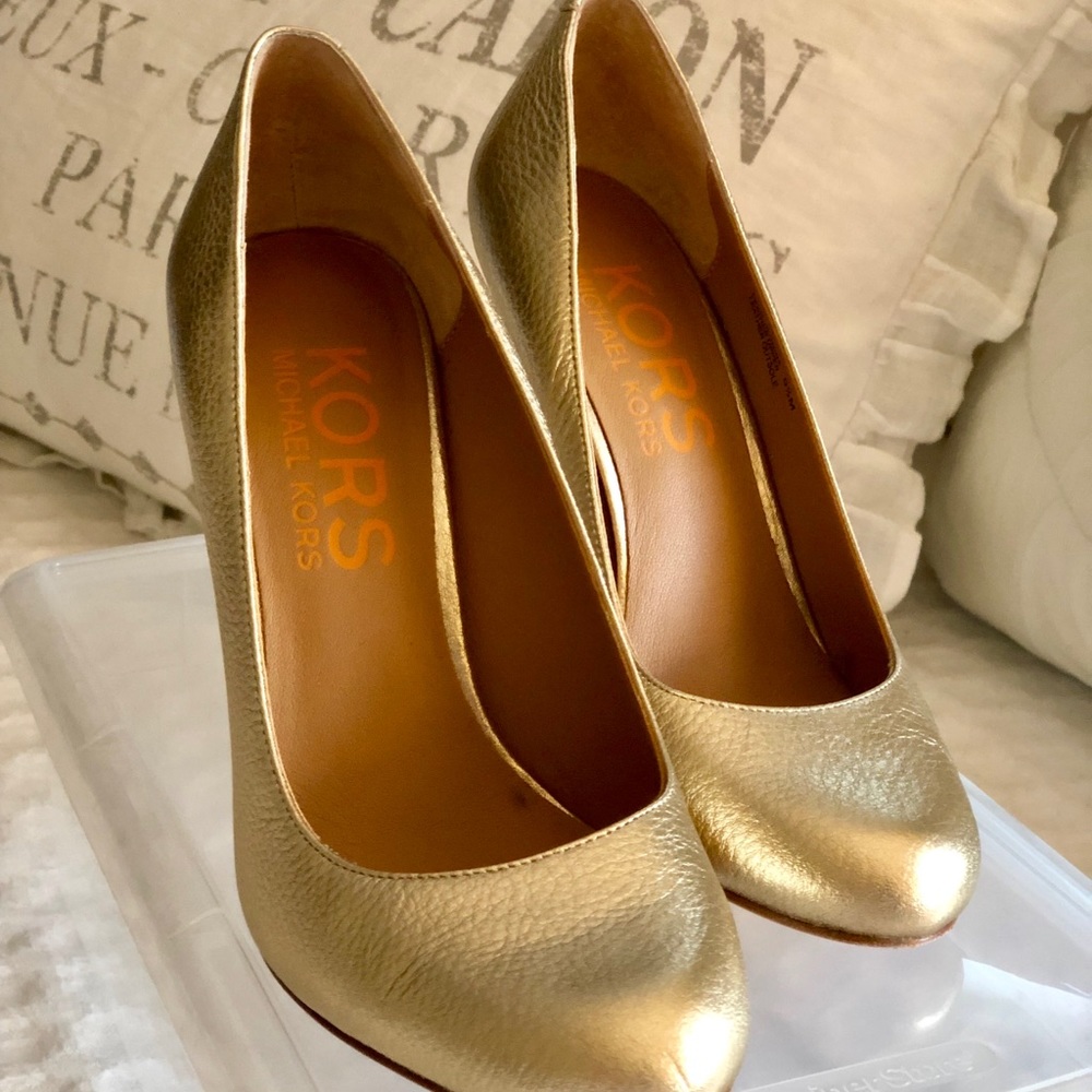 High Heels - Picture 2 of 4